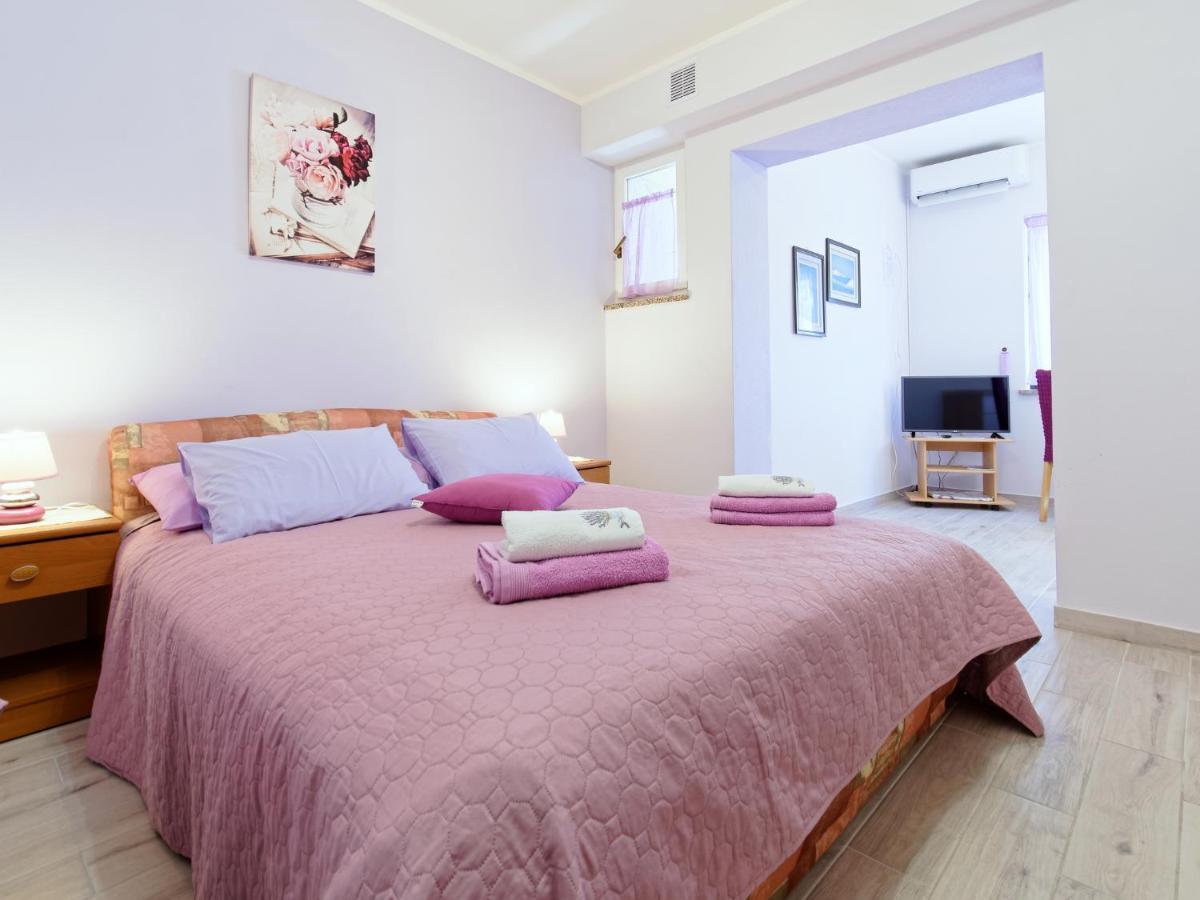 Apartments Marta By Rent Istria Novigrad Istria Εξωτερικό φωτογραφία